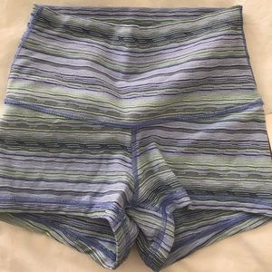 Lululemon boogie short roll down size 4